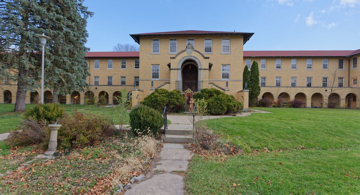 ICKSP's tweet photo. Retreat Center for the US

With profound gratitude to Almighty God, the Institute of Christ the King is pleased to announce the acquisition of a large property in southeastern Wisconsin which will serve the spiritual needs of all our members &amp; especially of you, the faithful!
⬇️ https://t.co/oz6cXgZKN0