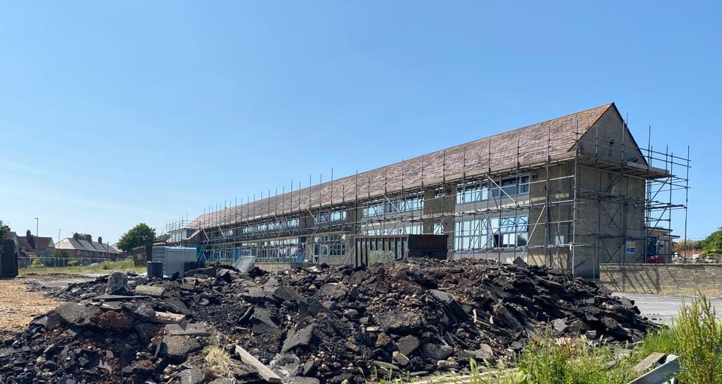 DCHFT's tweet photo. Enabling works on the former Damers School site are underway to prepare the ground for construction of a brand-new Emergency Department and Critical Care Unit as part of the Government’s New Hospital Programme. Read more: https://t.co/qJoK8ItaqD
@TilburySouth https://t.co/L5Uo6sa8Tl