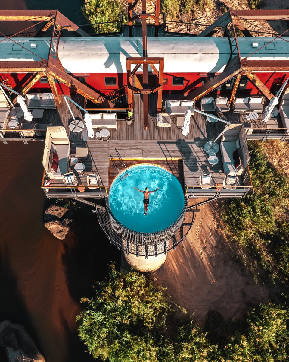 Thompsons Holidays tweet media