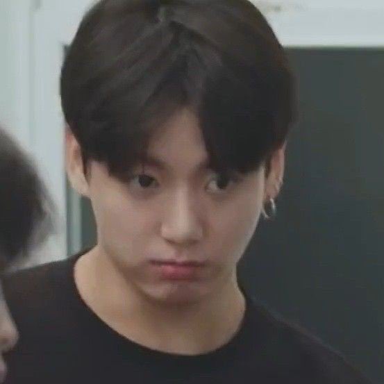 น้องจองกุกมุมนี้น่ารักมากกกกก มานเปนนู่มฟูอะ ㅠㅠㅠㅠ แก้มล้นจอสุบๆ