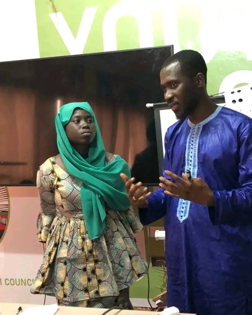 imdidteam's tweet photo. The Country Director of IMDID Gambia who's an experienced public speaker and a fellow of YALI, Mr. Muhammed Kanyi has led participants of Cohort II in the Art of  Speaking  to discuss the most important elements in beginning a speech - Identifying your main objective, 
Cont. 1/3 https://t.co/hI7OrMObog