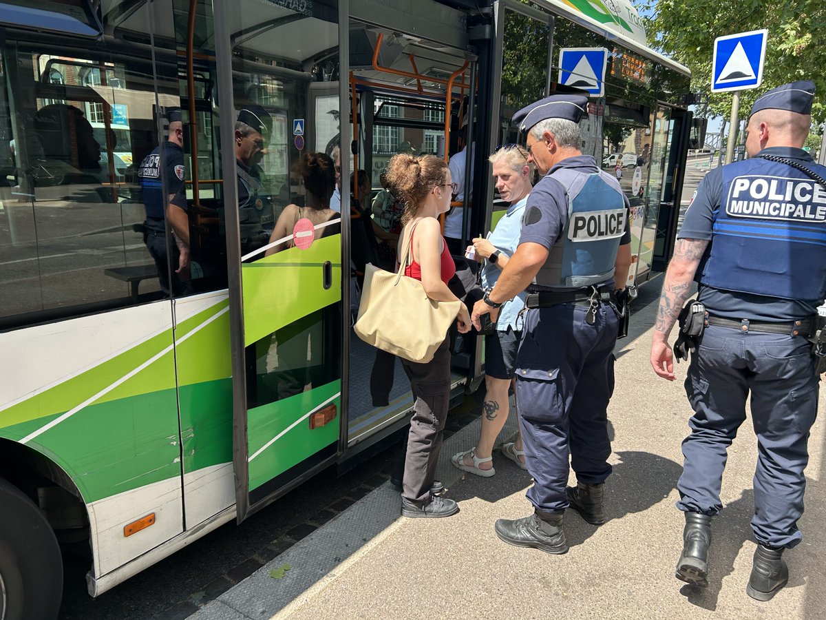 Dans le cadre du plan national de sécurisation des transports mis en place par le Ministère de l'Intérieur, une opération de vérification a été organisée mercredi 14 juin en partenariat avec la police nationale et la police municipale sur le réseau Trace.