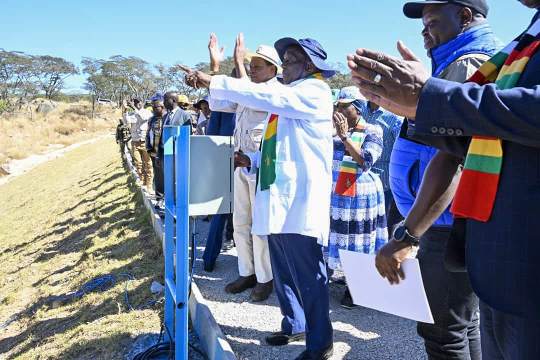 edmnangagwa's tweet photo. We will leave no place and no person behind 🇿🇼 

Today, I opened the Chivhu Dam. This will change the water situation of Chivhu town and provide water to surrounding communities.

This is what my Government do. 
This is what Zimbabwe is all about. 
This is #Vision2030 https://t.co/ZCzZlVCAdd