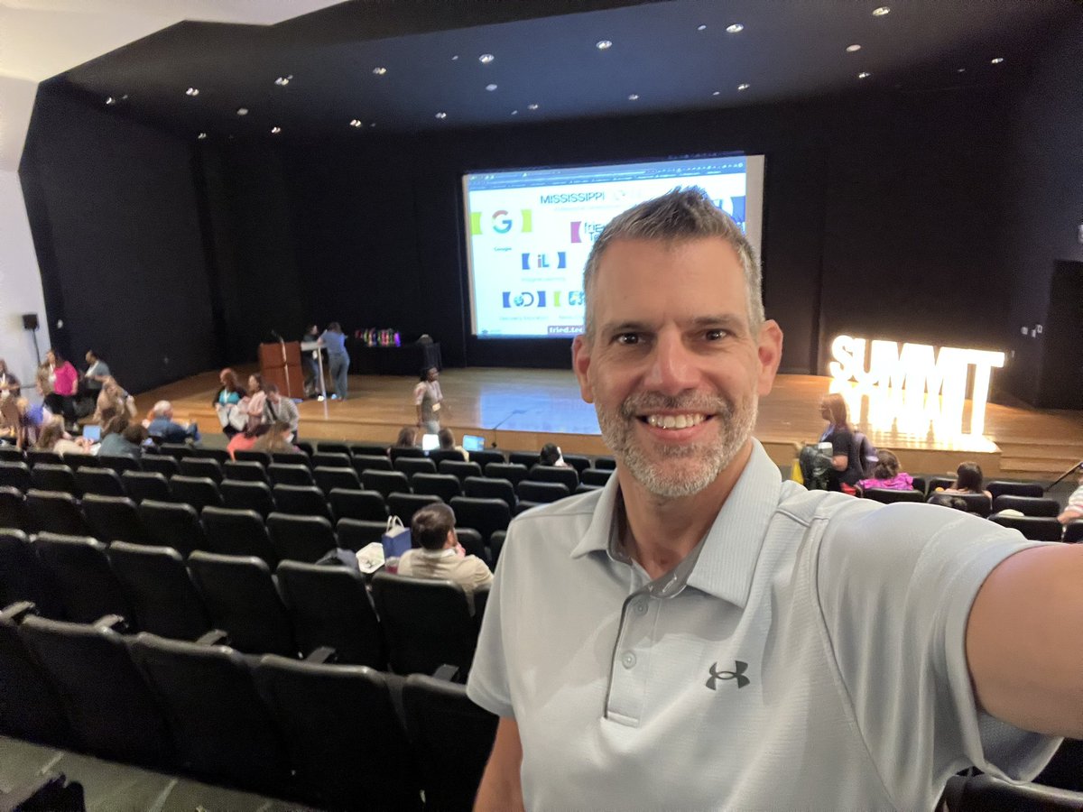 Getting ready to kick if the #MSConnects Summer Conference here in Jackson, Mississippi!

Excited to talk about #EduDuctTape with a few hundred of my newest, bestest friends!