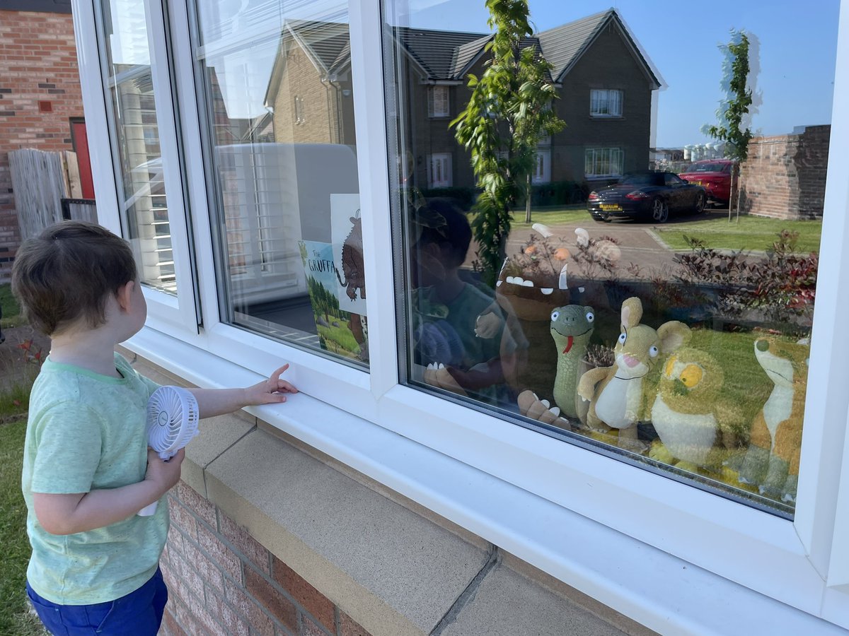 cupcakekerr's tweet photo. @StruthersEYC week 1 Gruffalo project! Innis is a big fan of The Gruffalo https://t.co/TWFphgdpn5