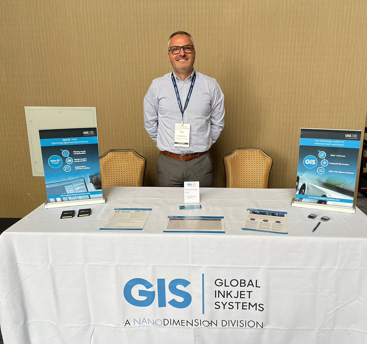 Iliya Manolov is ready for the final day at this year's <a href="/SmithersPira/">Smithers Pira</a> DPP USA 23 conference, bringing together top experts to share how we can capitalise on what is really happening in the digital print for #Packaging sector-lnkd.in/eFsV4iR
#digitalprinting #nanodimension