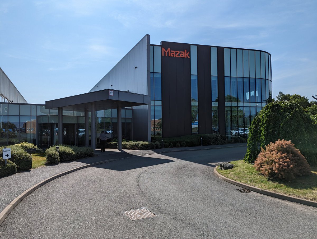 earlycareers_w's tweet photo. As we come towards the end of our #PrimarySTEMchallenge final, we'd like to thank our fantastic hosts, @MazakEurope! 

Yamazaki Mazak are strong supporters of the STEM agenda and work closely with our team to help inspire the county's future workforce! 

Thank you! https://t.co/b9xSt7hT7o