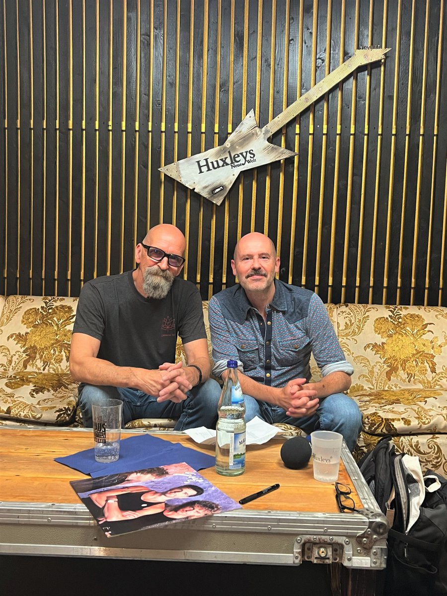 Rock City Radio Show (@rock_city_radio) on Twitter photo Mein Interview mit Michael Sadlervon SAGA steht für eine Woche in der Mediathek des Senders <a href="/ALEX_berlin_de/">ALEX Berlin</a>: alex-berlin.de/mediathek/radi…
<a href="/Michael_Sadler/">Michael A Sadler</a> <a href="/saga_rocks/">SAGA BAND</a> #SAGA Mein Interview mit Michael Sadlervon SAGA steht für eine Woche in der Mediathek des Senders <a href="/ALEX_berlin_de/">ALEX Berlin</a>: alex-berlin.de/mediathek/radi…
<a href="/Michael_Sadler/">Michael A Sadler</a> <a href="/saga_rocks/">SAGA BAND</a> #SAGA