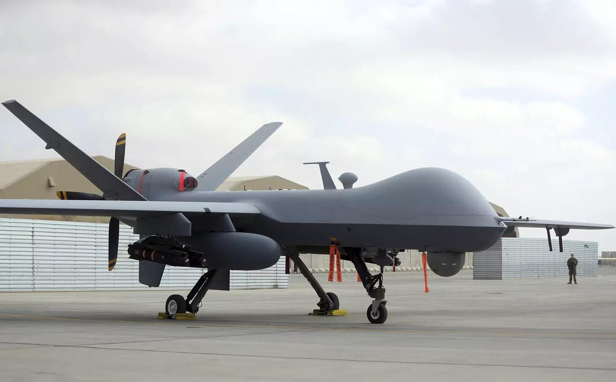 The DAC has approved the deal worth ₹32,000 crores  for the Procurement of 31 MQ-9B Reaper Drones. 🇮🇳⚡️

15 Sea Guardians for #IndianNavy 
8 Sky Guardians each for #IAF & #IndianArmy 

#MQ9B #CombatDrones #UAV #JaiHind #DefenceNation