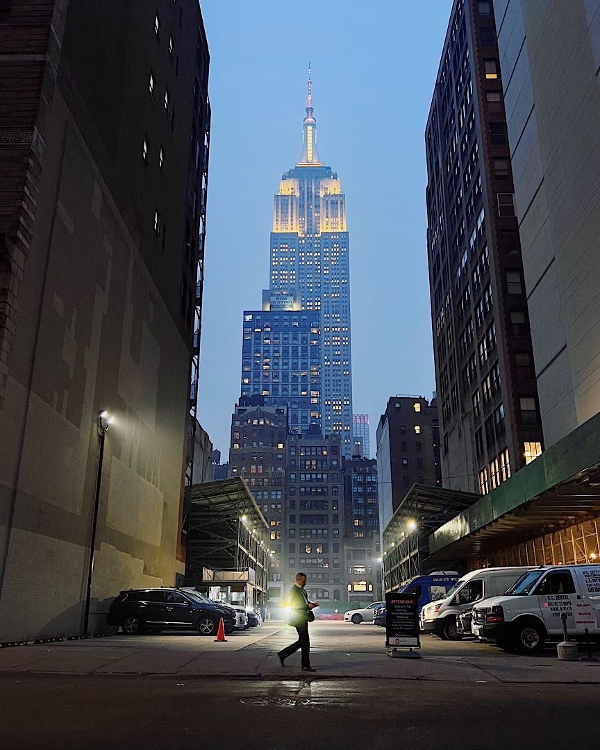 Dusk in midtown 
#NewYork