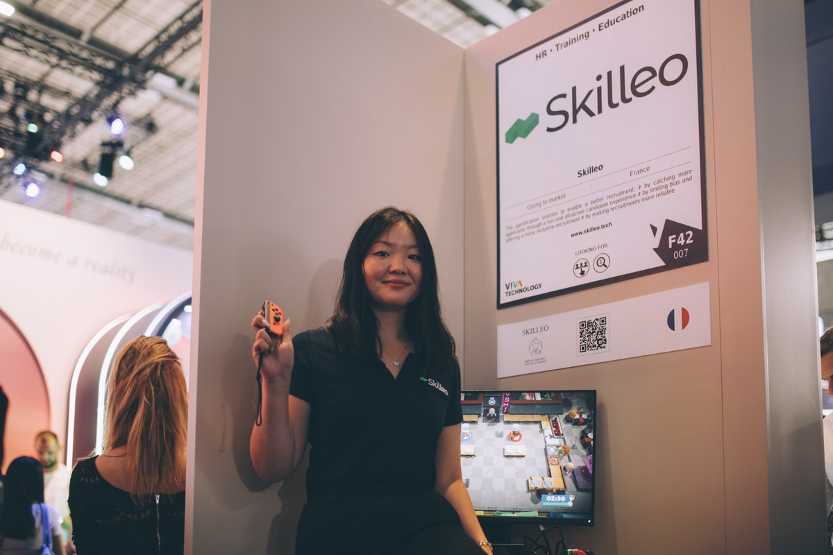 Live from #LVMH's DreamBox at #VivaTech:

Meet one of the #LVMHInnovationAward finalists’ startups... <a href="/Skilleotech/">Skilleo</a> 🎤
Skilleo is a recruitment platform, using gamification to evaluate its candidates’ soft skills.