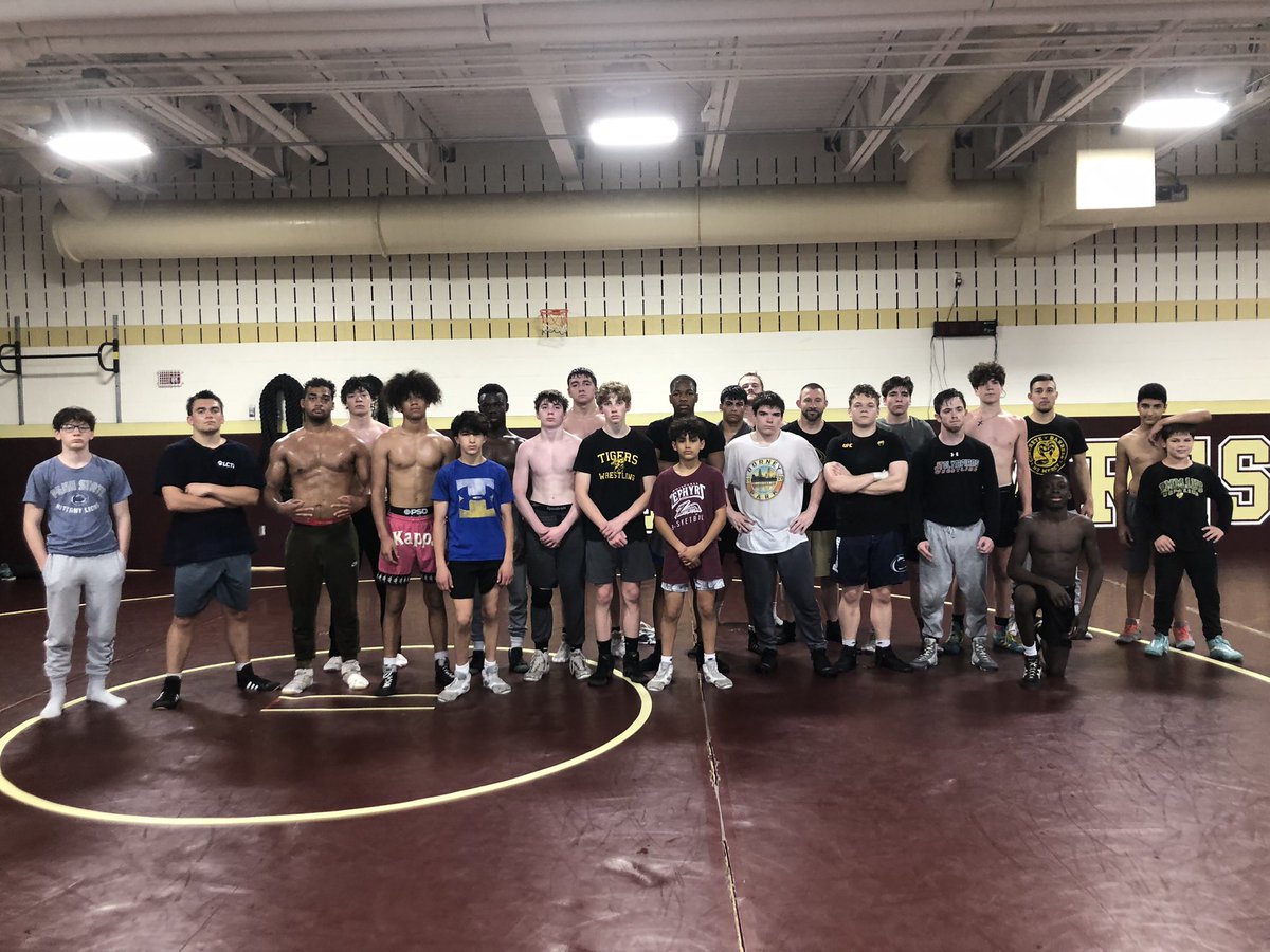Zephyrwrestling's tweet photo. Join us @TEAM329 tonight! Youth 5:30 Advanced 6:30 #Getbetter #Accountability #ATTITUDE #BelieveInYourself #Buildcharacter #Comsistency #Earnit #Effort #Enjoytheprocess #Gratitude #grind #HardWorkPaysOff #NoExcusesNobodyCares #Outworkyourtalent #WinnersMentality #Relentless https://t.co/5newLE2v6p