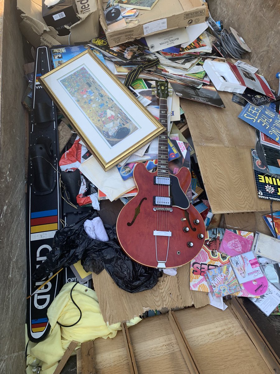 MusicManReading's tweet image. It’s amazing what folk throw away these days!