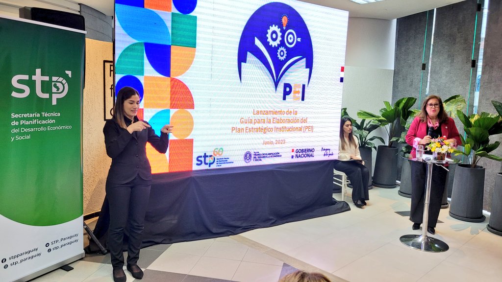 VEP_Paraguay's tweet photo. AHORA | La STP presenta la Guía para la elaboración del Plan Estratégico Institucional #PEI

➡️ Del evento participan la ministra @UbaldiCarmen, los viceministros @RuthDuranona @AdCelle @MarceJAmarilla, representantes del @Haciendapy @GabSocialPy y del @el_BID. https://t.co/kHN6nA2PfH