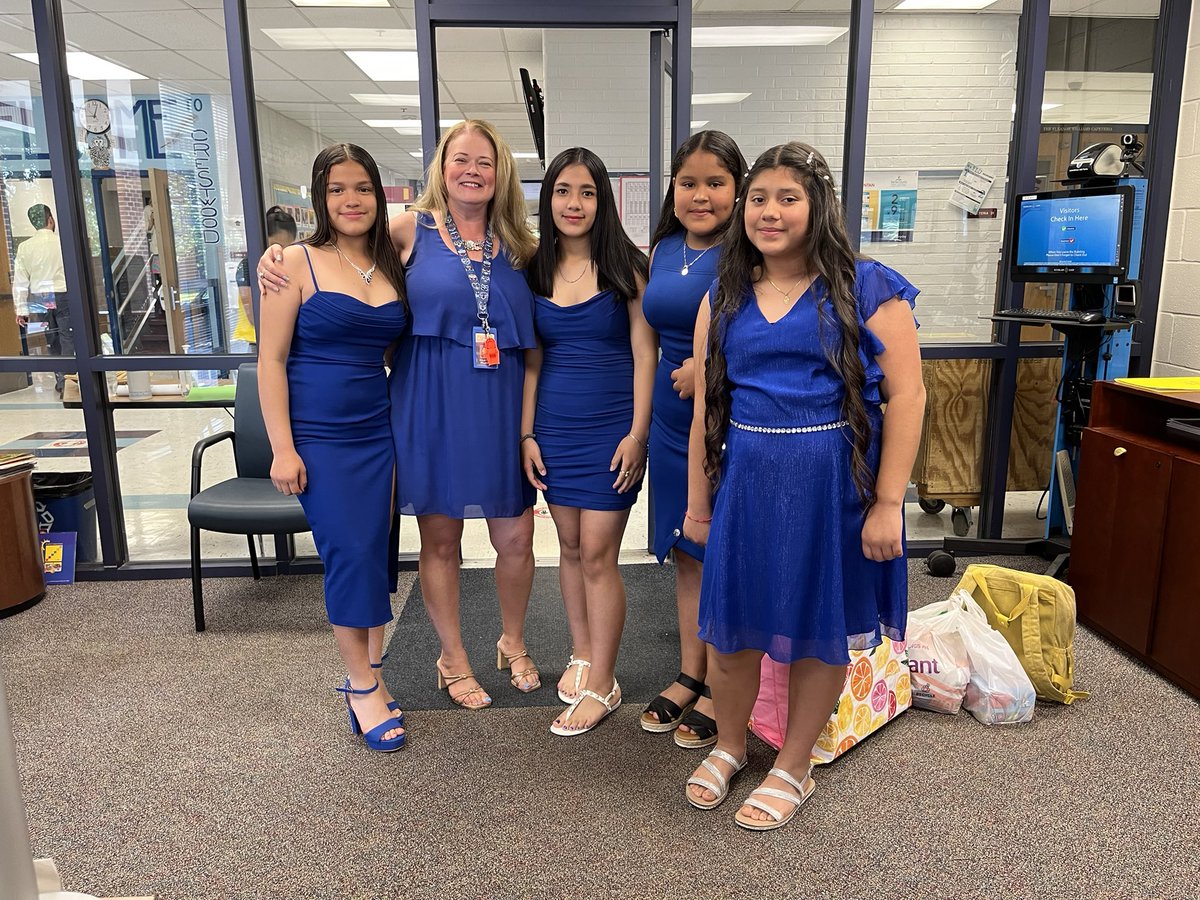 Getting ready for 6th Grade Promotion Ceremony! <a href="/CrestwoodElem/">Crestwood Elementary School</a> <a href="/FCPSR3/">FCPS Region 3</a> <a href="/fcpsnews/">Fairfax Schools 🌟</a>