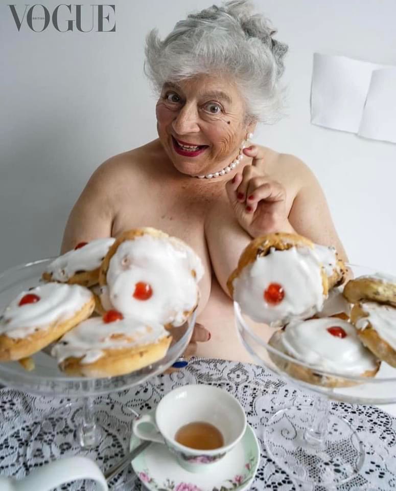 ruby_brown4's tweet photo. #MiriamMargolyes is a top tier, gold medal, pièce de résistance, finest summers day ICON. #vogue https://t.co/8VHuTDTZR1