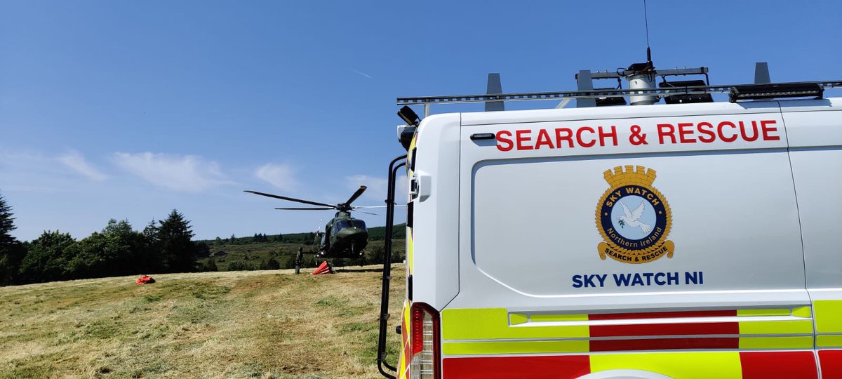 IrishAirCorps's tweet photo. Impressive display of cooperation and expertise as the @IrishAirCorps joins forces with @NIFRSOFFICIAL Northern Ireland in aerial fire fighting efforts. Fighting fires from the sky, they're proving that teamwork knows no borders. https://t.co/L9Sdjpl72P