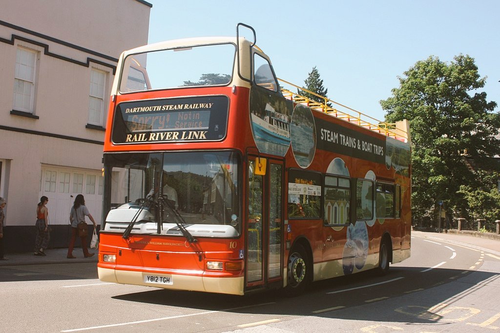 Totnes Seven Stars - Rail River Link 10 (Y812TGH)