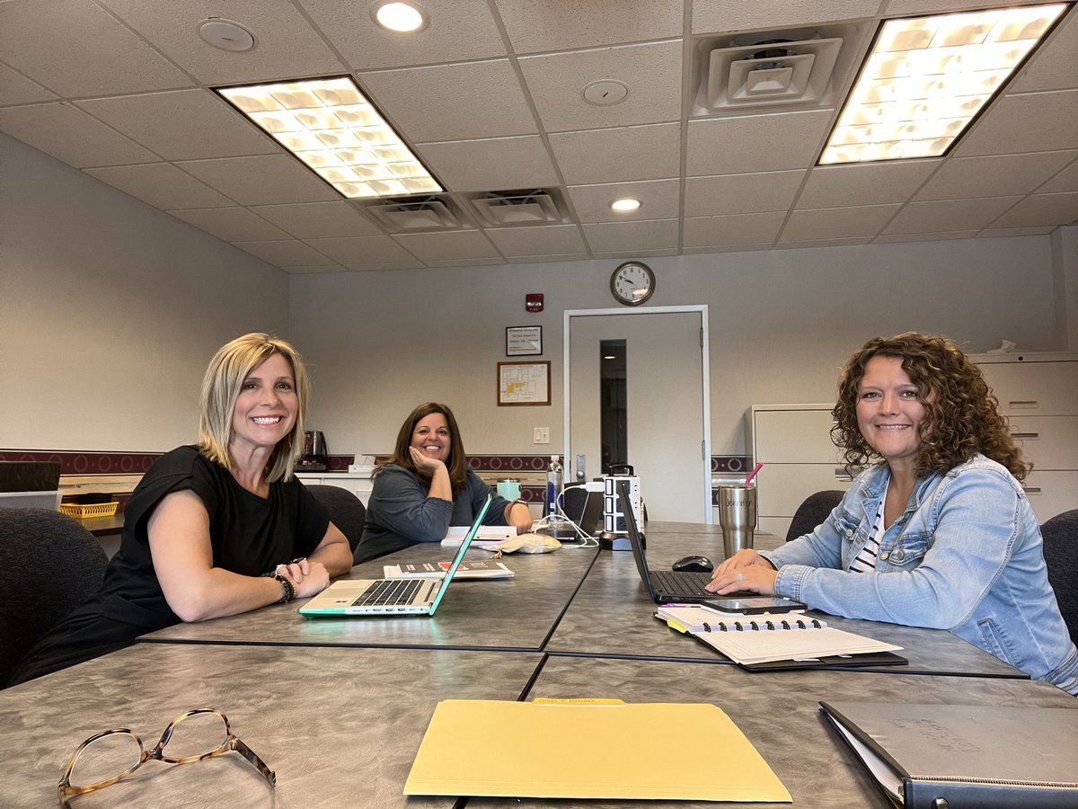 “Collaboration is the fuel that ignites innovation, sparks creativity, and propels us towards collective success.” Thank you for a great day of collaboration! #Collaboration #Teamwork #CollectiveSuccess <a href="/SaginawISD/">Saginaw Intermediate School District</a> <a href="/BAISD/">BAISD</a> <a href="/KujalaKelly/">Kelly Kujala</a>
