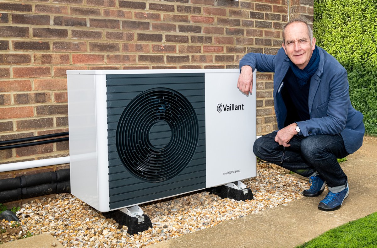 Vaillant UK (@vaillantuk) on Twitter photo Can you fit a heat pump in a 1960’s property? Joining forces with <a href="/Kevin_McCloud/">Kevin McCloud</a> on the #HeatPumpChallenge we visited Optimus Heating to see the aroTHERM plus up and running. Check out the full video here! vaillant.co.uk/for-installers… Can you fit a heat pump in a 1960’s property? Joining forces with <a href="/Kevin_McCloud/">Kevin McCloud</a> on the #HeatPumpChallenge we visited Optimus Heating to see the aroTHERM plus up and running. Check out the full video here! vaillant.co.uk/for-installers…