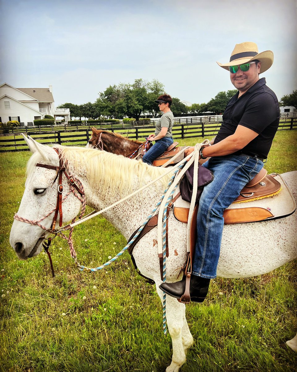 IsraelTheActor's tweet image. 🐴🐎🤠