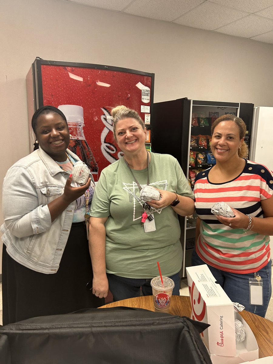 Thank you @LamarUniversity for providing our King KSAT teachers with Chic Fil A breakfast. #mypleasure