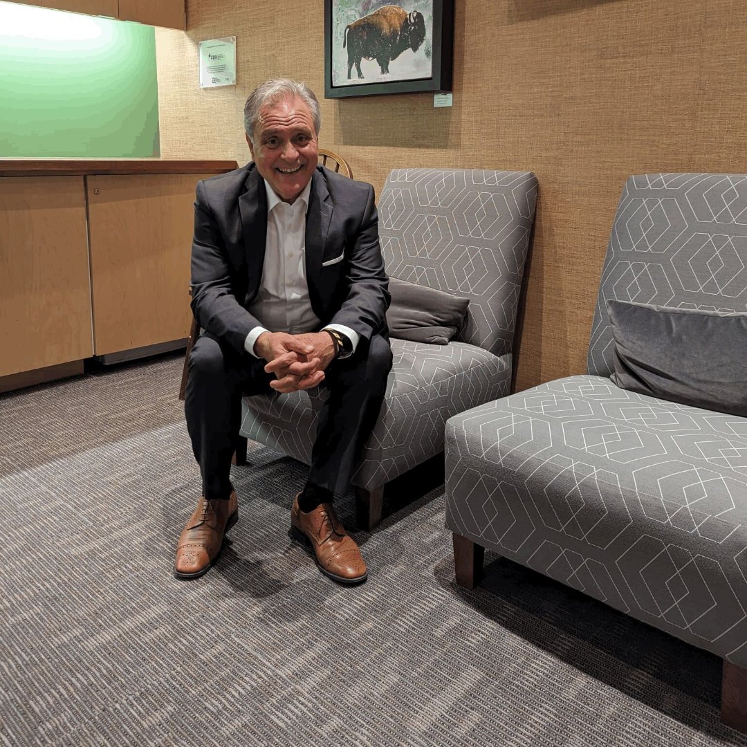 Backstage in the Green Room! Excited for the upcoming mayoral candidates debate on @TheAgenda with <a href="/spaikin/">Steve Paikin</a>. Thank you for having me <a href="/tvo/">TVO.me</a>! #TOpoli #voteperruzza #perruzza77 #bettertoronto