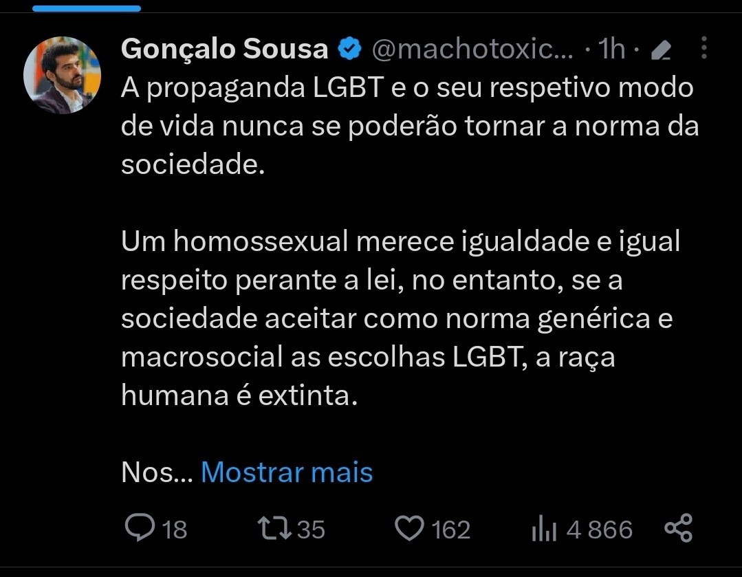 joochips's tweet photo. [URGENTE] ACABRAM DE ATACAR O COLETIVO LGBTI DE ÉVORA.

Um grupo de fanáticos destruiu uma exposição LGBTI, com uma pessoa lá dentro. 

SÃO ESTAS AS CONSEQUÊNCIAS HORAS DEPOIS DO DISCURSO DOS FOBICOS DO CHEGA, PEDE-SE JUSTIÇA! NÃO NOS MATARÃO! 🏳️‍🌈🏳️‍⚧️ https://t.co/9nggNAHn50