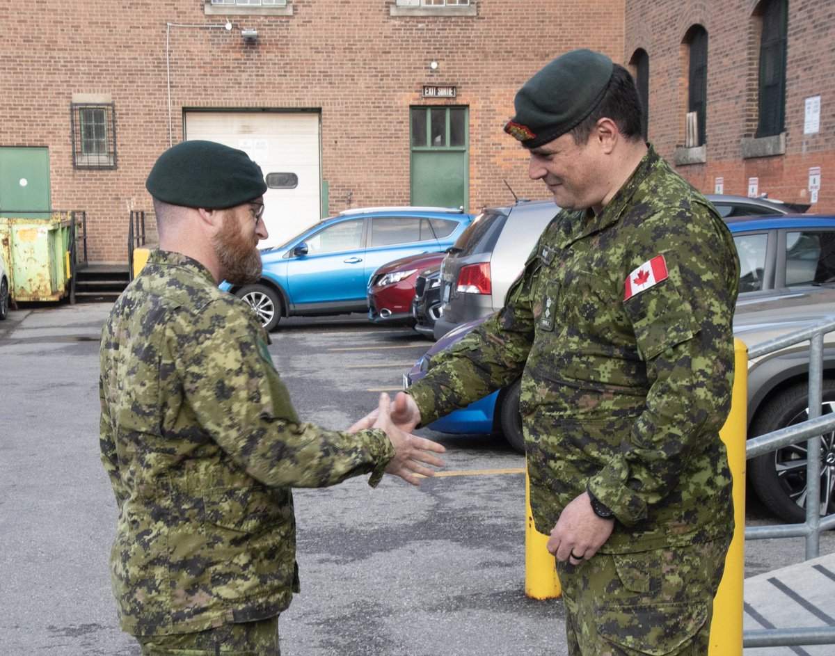 Another one in the books. The #RHLI Stand Down Barbecue was fun, and congratulations to those receiving awards. <a href="/CanadianArmy/">Canadian Army</a> @31_CBG <a href="/4CdnDiv4DivCA/">4 Cdn Div / 4 Div CA</a>