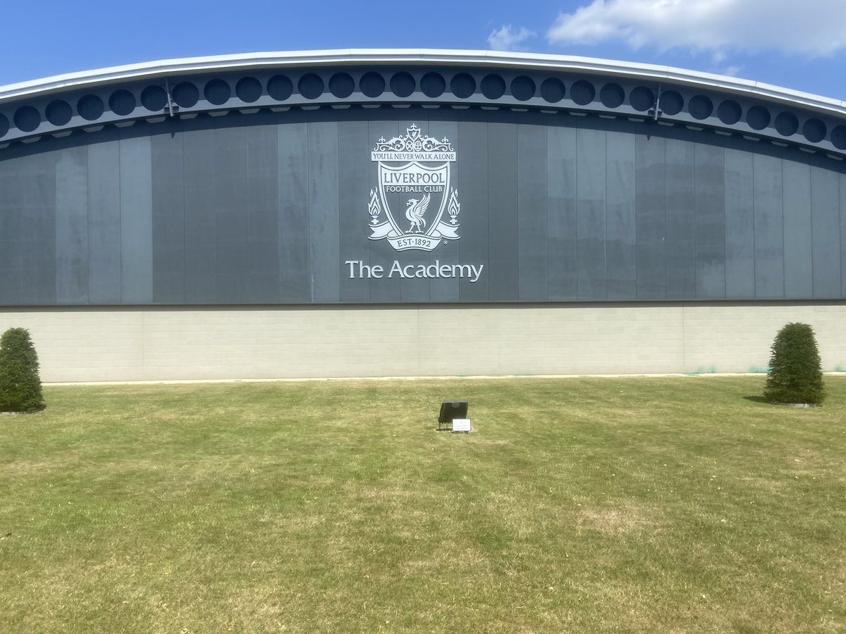 Great first day down at the AXA training ground. Well done to all players involved. @StPaulCross67 our year 6 Girl winners and @Ravenbankschool our year 4 Champions. Big thank you to Liverpool for allowed us to use the facilities. Day 2 tomorrow 🙌⚽️