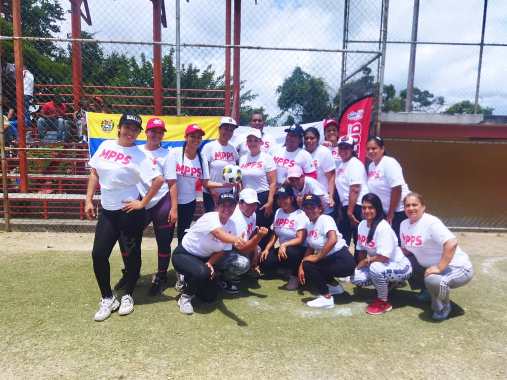 El MPPS realiza el 1er Torneo de Kickingball femenino 2023 Lee + aquí 👉 acortar.link/6ORCR1 #JuntosPorCadaLatido #BastaDeRoboYManipulaciónImperial @NicolasMaduro @MagaGutierrezV