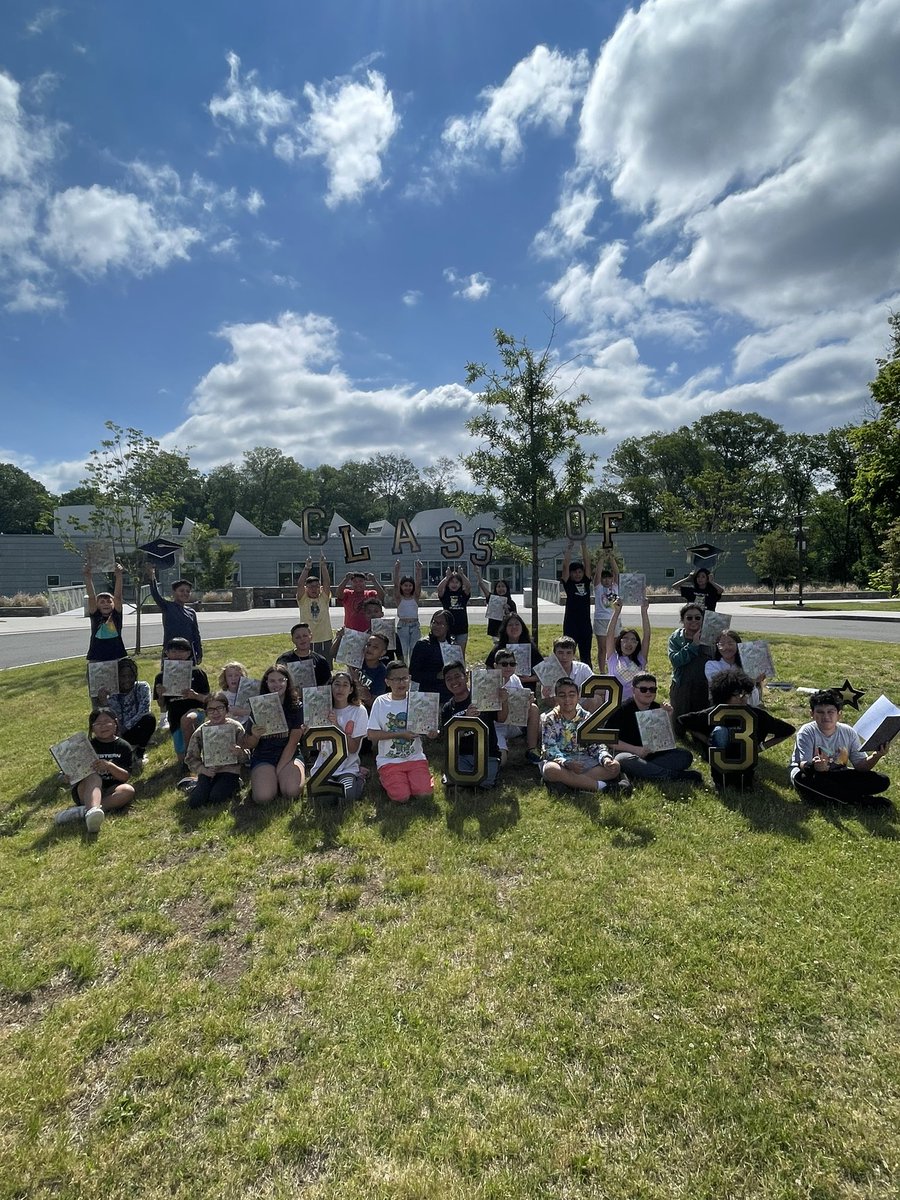 Laura G. tweet media