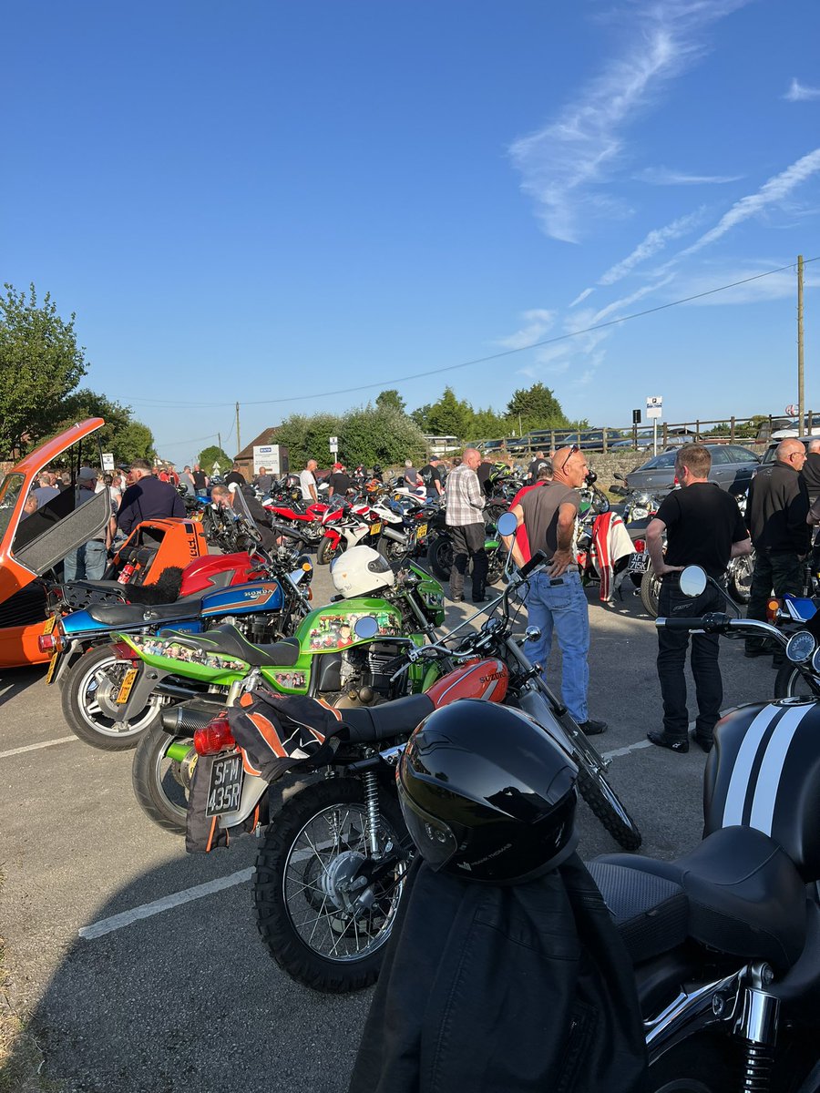 jamiebeacock's tweet photo. @kirksanders68 First bike night tonight loved it 👍👍 https://t.co/FCfd5MgpD1