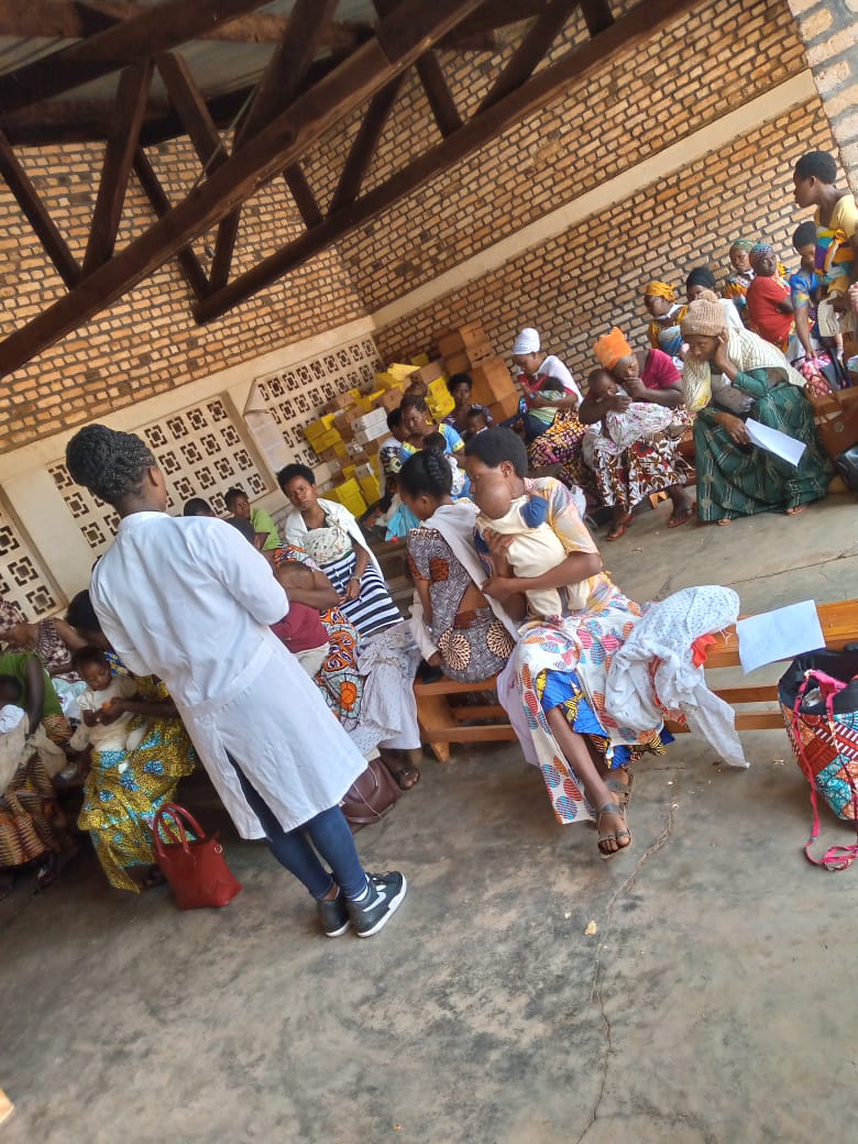 Early today, our team spent worthwhile hours at #mbazi and #Rubona Health centers where  SRHR major challenges were addressed especially on #MHM, #familyplanning, #STDs, and #GBV as well! 
The sessions was a  success and a lot has been gained for the better of our community.