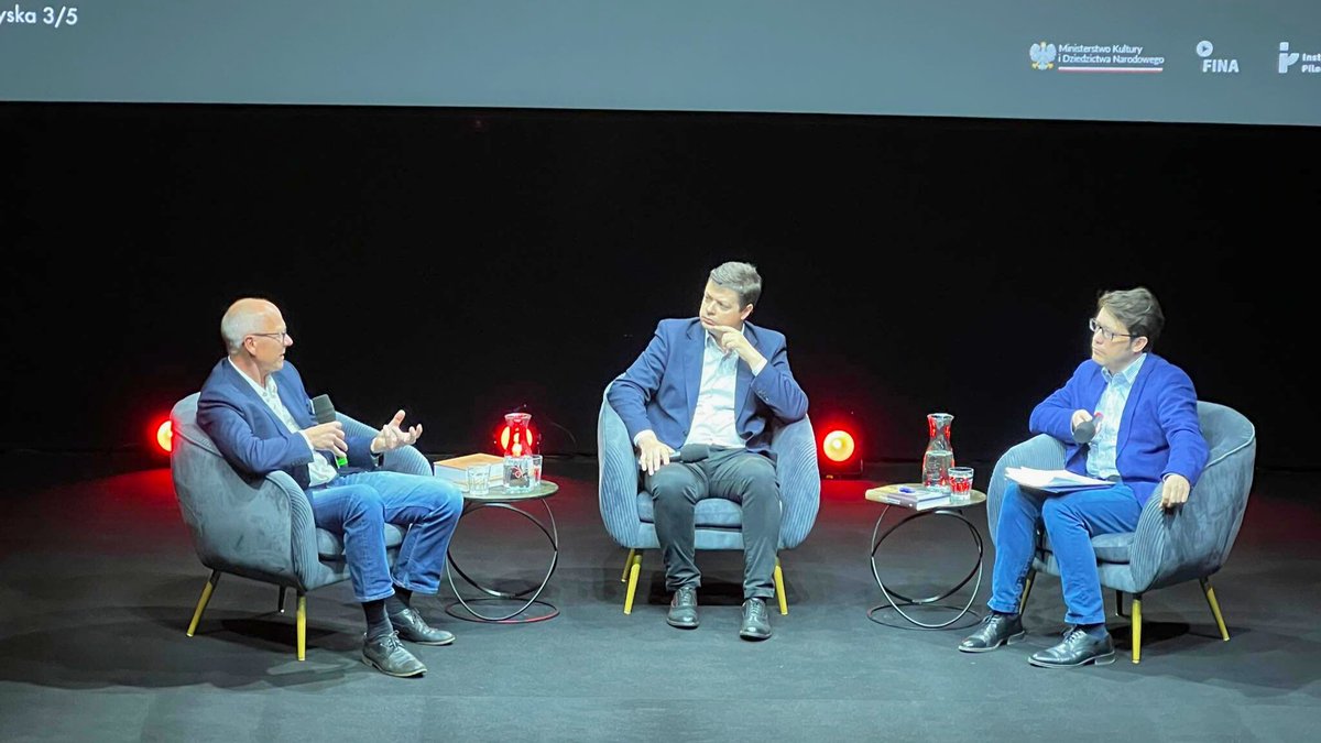 Mateusz Werner: Jak powinniśmy dzisiaj zrobić film o Procesie Norymberskim? Piotr Madajczyk: Ja patrzę na film „Epilog norymberski” jako spektakl real-politik, która tak właśnie wygląda. To jest ta największa lekcja. Sprawiedliwość jest uwikłana w realia polityki międzynarodowej.