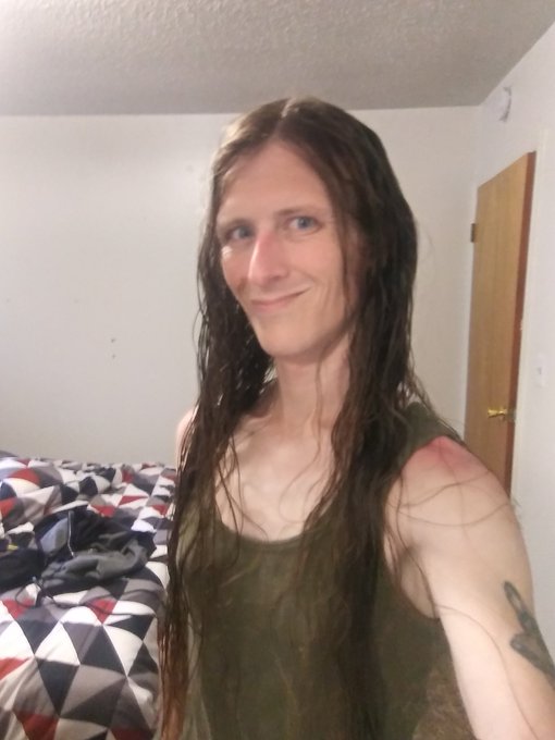 Good morning friends. Finally feeling good enough to share a new pics, fresh out of the shower with no<a href="/tag/nj"class="tags"><span>#nj</span></a><a href="/tag/tgirl"class="tags"><span>#tgirl</span></a>