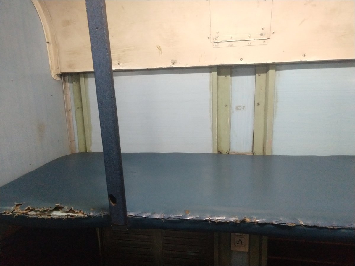 Rutvij18990356's tweet photo. Is these Modi ji and Railway Minister is changing the The Indian Railways none of power plug is working in the bogie and got a half berth without cushion Dakshin express Hyderabad to Hajrat Nizamuddin @irctc_app @AshwiniVaishnaw @indianrailwa https://t.co/OK1W0E9PZ4