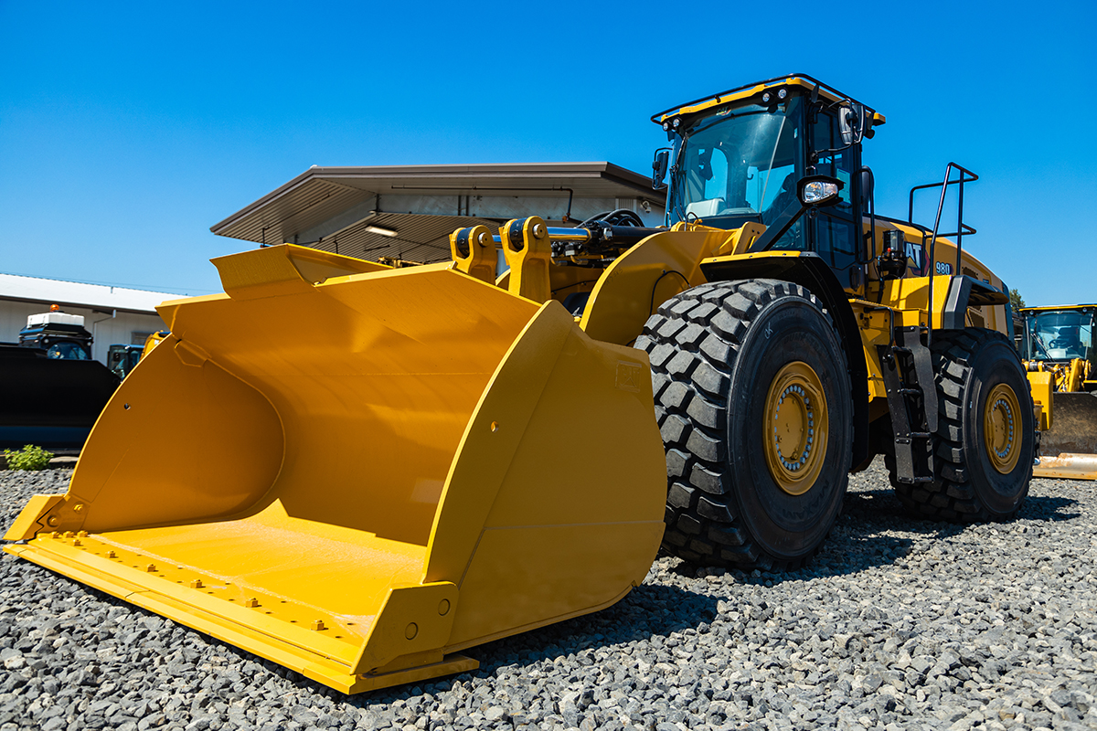 PetersonCat's tweet photo. Cat Medium Wheel Loaders are designed to improve efficiency on the jobsite. Cat 980 Medium Wheel Loader.
#LetsDoTheWork #yellowiron #catwheelloader #petersoncat #heavyduty https://t.co/11kxMcdYoi