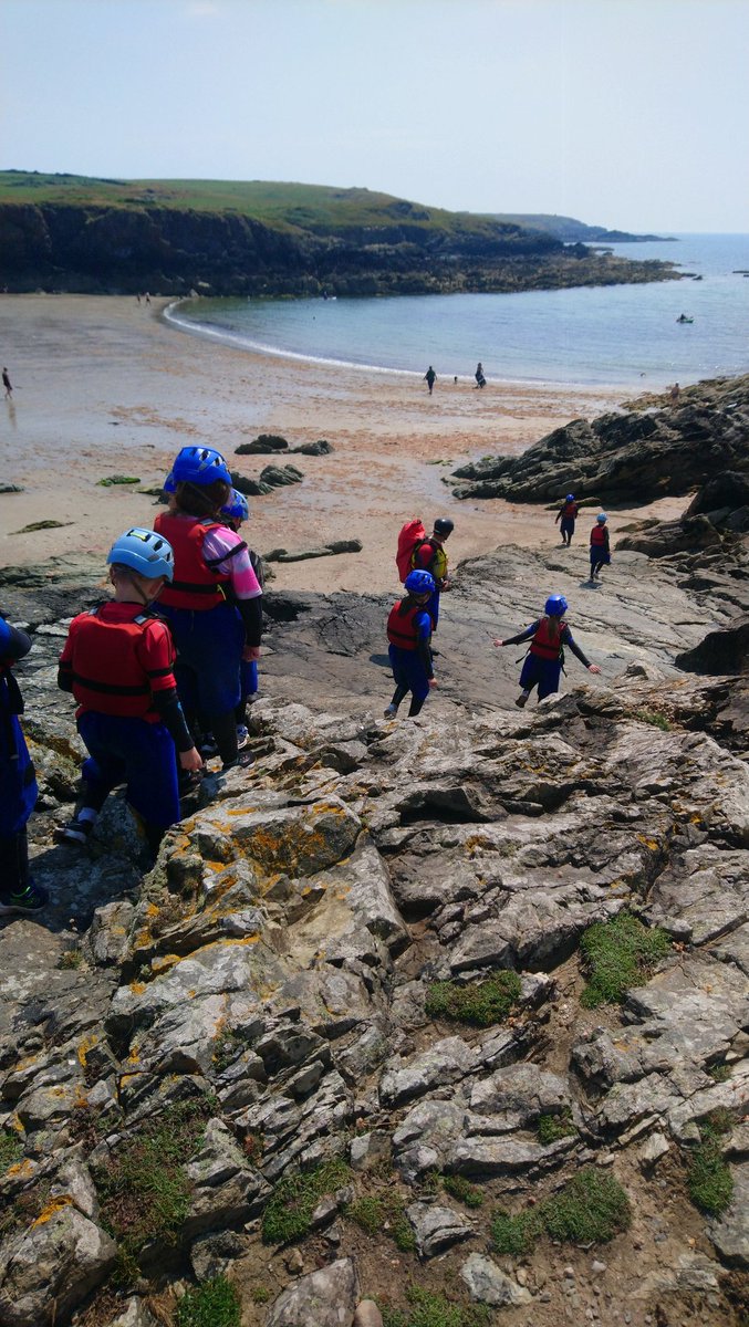 Ryan Jones tweet media