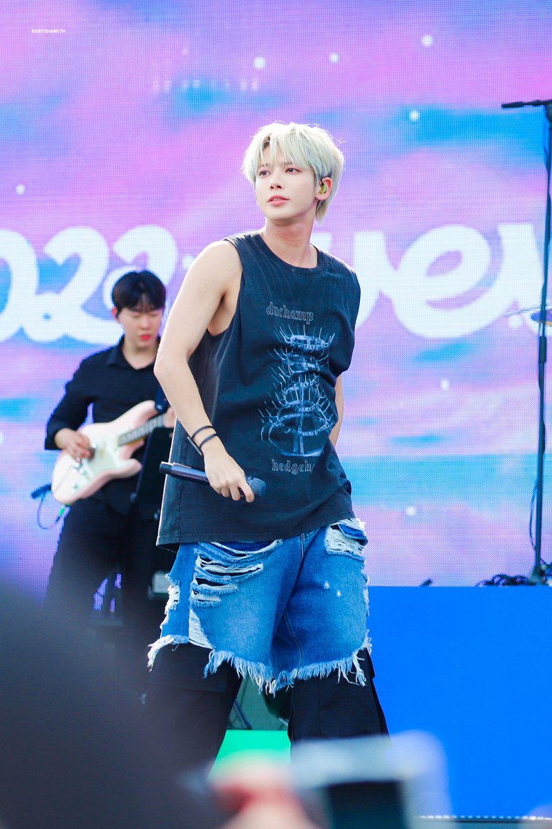 taehyun pics tweet media