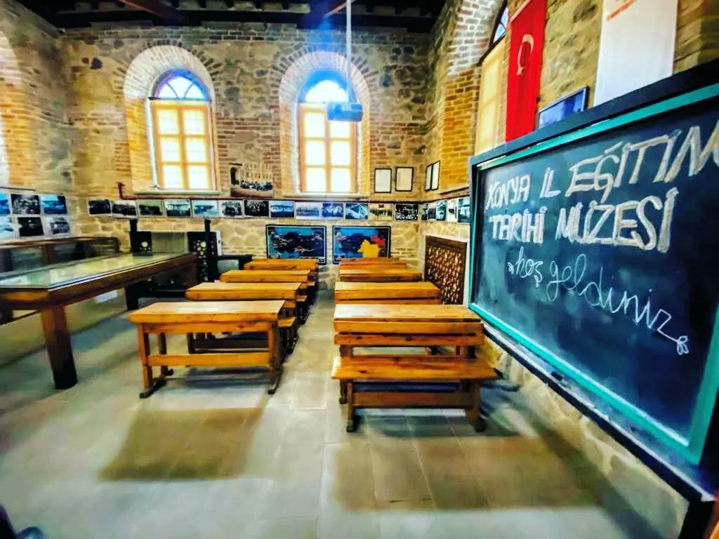 Konyailegitim42's tweet photo. Açıldığı 24 Kasım 2017'den itibaren
2017’de 763,
2018’de 5841,
2019’da 5029,
2020’de 710,
2021’de 912,
2022’de 3412 ve
(Haziran) 2023’te 731 olmak üzere 17389 kişi ziyaret etmiştir.
Müze, haftaiçi 9.00-17.00 arası açıktır.
@gokhanmurat1
@servetal61 @konyamem @gltkn07 https://t.co/KXWdmbPjrU