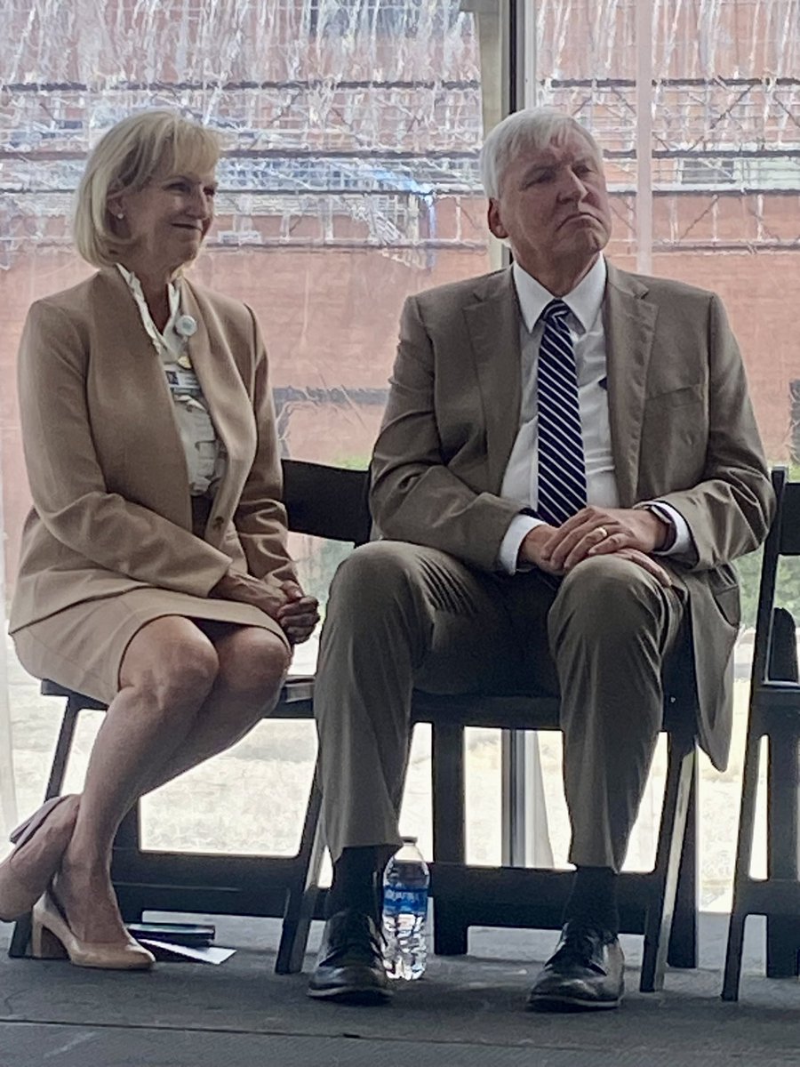 schospitals tweet media