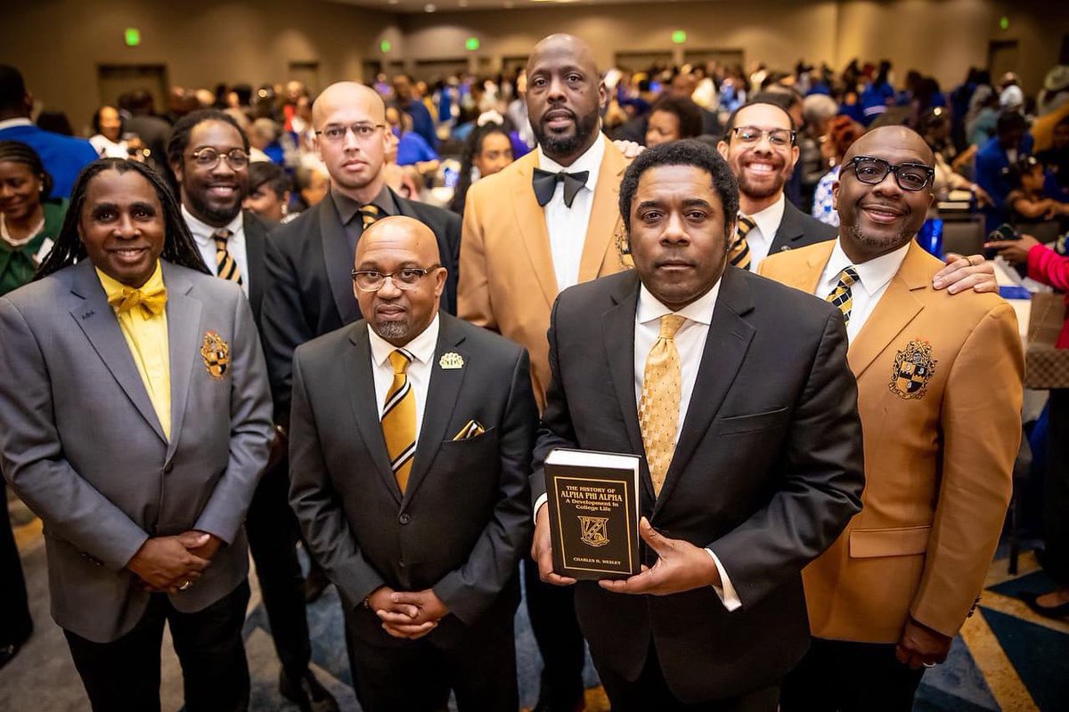 Some of our 2023-2024 Gamma Chi Lambda Graduate Chapter Officers! 

06! 🤙🏾🤙🏾

#AlphaPhiAlpha #APhiA #AlphaWest #BANKROLLChapter #Divine9 #D9 #NPHC #BGLO #California #WestCoast #NorCal #NorthernCalifornia #SanFrancisco #Frisco #SF #TheCity #BayArea #WestCoast