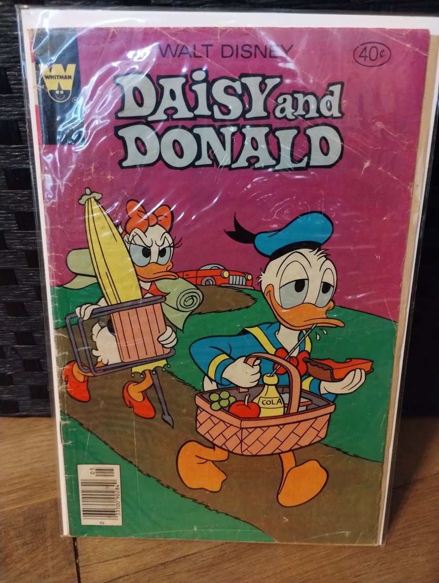TheGotthard's tweet photo. Walt Disney Comics: Daisy And Donald
Issue 37
1973 https://t.co/yXAoKqzlTW