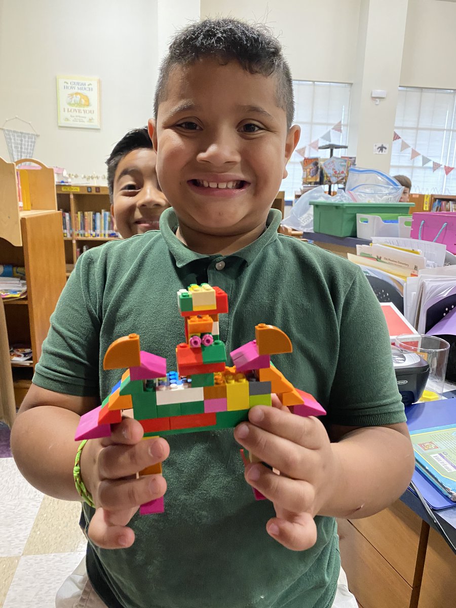 Kathryn Pew tweet media