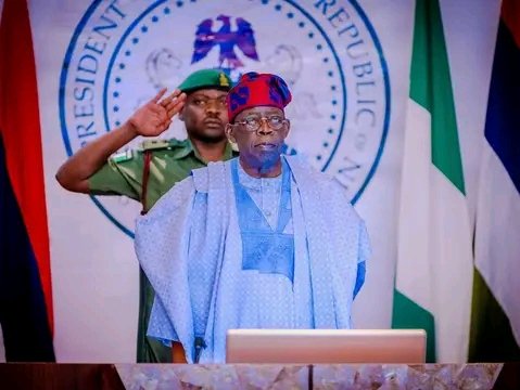 If you love our president Asiwaju Ahmed Bola Tinubu RETWEET and drop ur handle let's follow each other 🙌
Let's go again 🤞