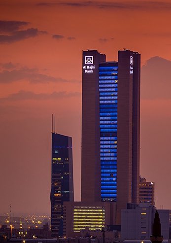 المخضرم 先生 tweet media