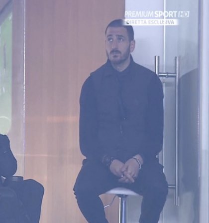 ilCalcioUbriaco's tweet photo. 👇🏻🍷

Ecco dove meriterebbe di giocare Bonucci!
Dategli uno sgabello 🍷 https://t.co/nOLZ3Fz2YY