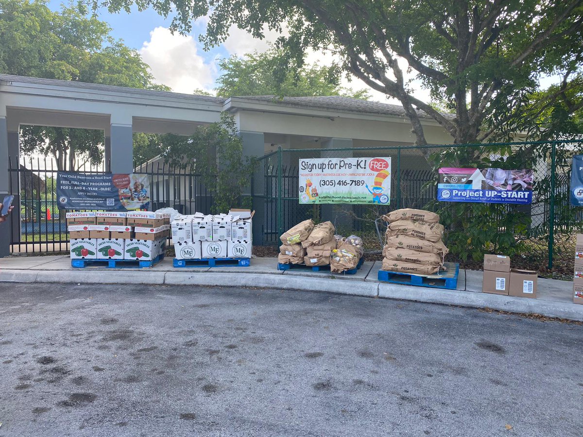 Thank you to <a href="/FeedingSouthFL/">Feeding South Florida®</a> for your generous contribution to our students and their families. Another successful pop-up pantry.. <a href="/305CAHSD/">Miami-Dade CAHSD</a> <a href="/MDCPS/">Miami-Dade Schools</a> <a href="/SuptDotres/">Jose L. Dotres, Ed.D.</a> <a href="/MDCPS_OECP/">EarlyChildhood MDCPS</a>