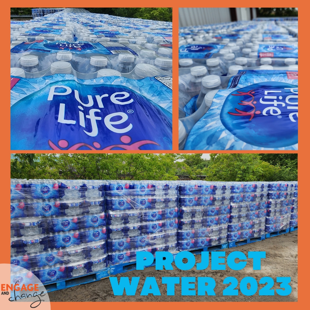EngageAndChange's tweet photo. 🚨 Exciting update! 🌊💧
Water bottle skids for Project Water are here; there's more to come!! Huge thanks to @FortigoFreight for delivery, @HomeDepot for offloading, and @bargainsgroup warehouse team for assisting. Together, we make a difference! 💧🙏 #ProjectWater #WaterForAll https://t.co/4IAVprEnho